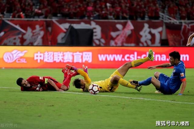 利物浦全力追逐明特，砸下7000万引发转会热潮